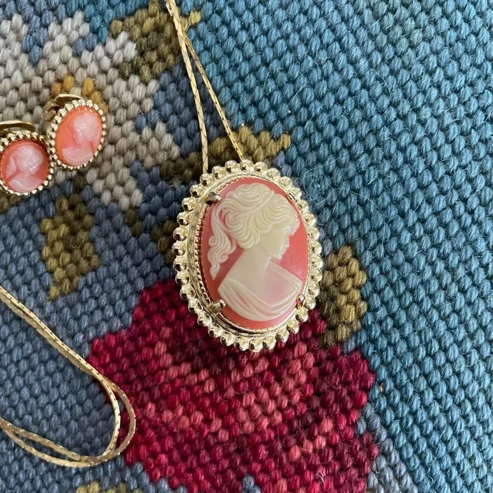 Vintage Cameo Earrings Pin Necklace Brooch Costume Jewelry